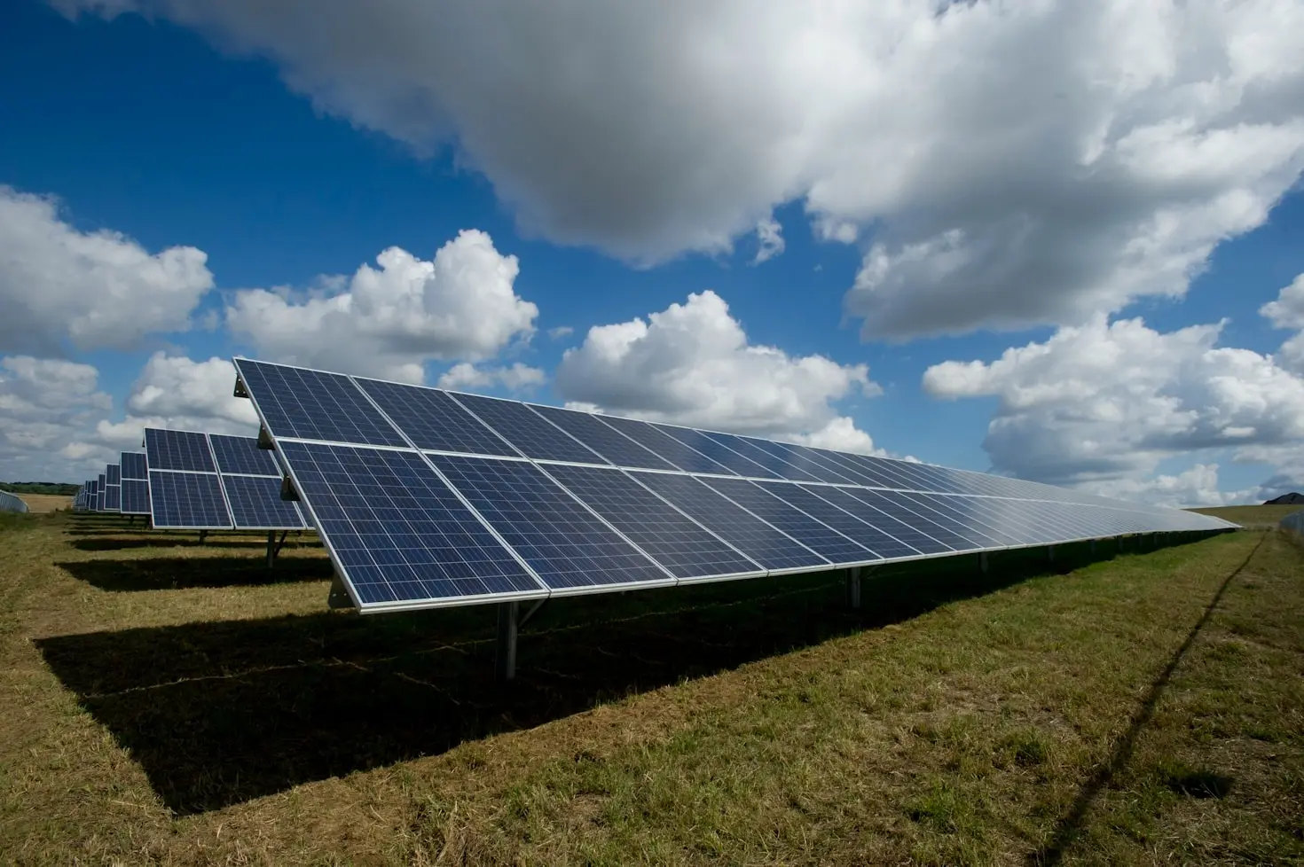 Solar power system with microinverter